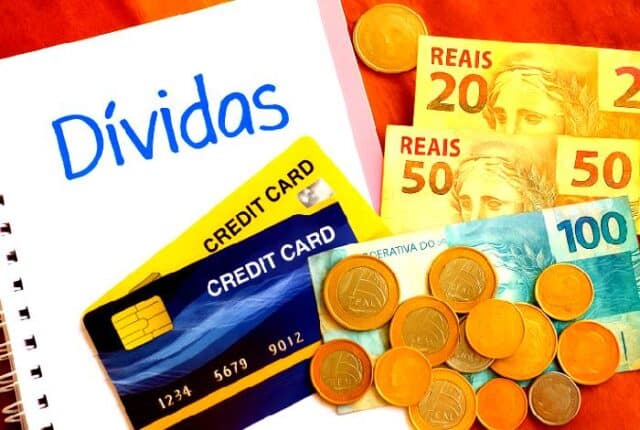 contas atrasadas cartão crédito
