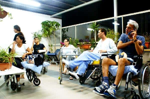 atendimento médico falhas hospitais