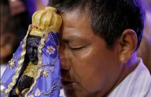 Nossa Senhora Aparecida: história, milagres e por que 12 de outubro é feriado
