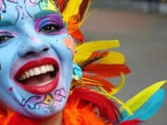 Brilho no Carnaval pode virar risco à visão: oftalmologista alerta para cuidados com os olhos durante a folia risco à visão