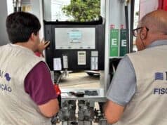 Fiscalização encontra diferença de até 1,6 litro em abastecimento em posto de Santana fiscalização posto santana