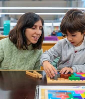 Processo seletivo em Guarulhos oferece 1.126 vagas na educação. Basta ensino médio Guarulhos Vagas Educação