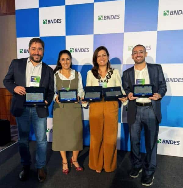 sicredi-premiado-bndes Sicredi premiado BNDES