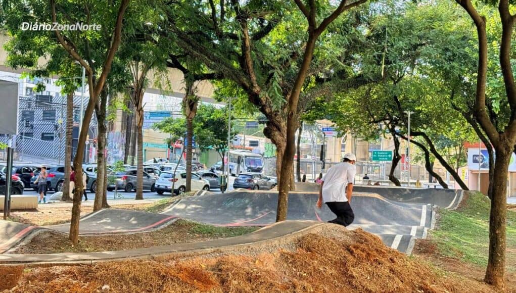 capa_pracanossassenhora Parada Inglesa praça