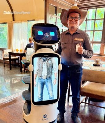 O Compadre ganha robôs, mas continua servindo o mesmo afeto à mesa O Compadre Robôs afeto mesa