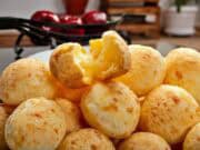 Dia Nacional do Pão de Queijo: Sampapão lança campanha especial para padarias celebrarem a data com os clientes pão queijo sampapão