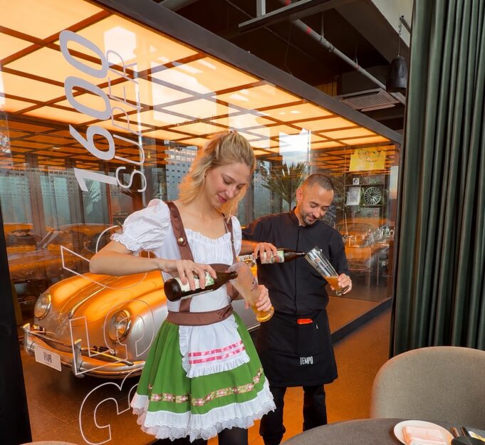 capa_paulaner_tempo Paulaner Oktoberfest Porsche