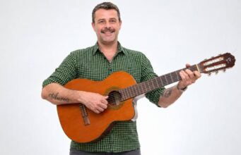 Sesc Santana apresenta Rapha SP canta João Nogueira e João Bosco, ao lado da banda MPB À BORDO Sesc Santana Rapha SP